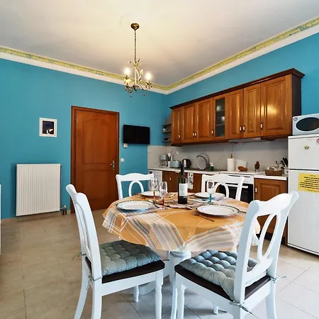 Villa Euphoria Apts Afión Exteriér fotografie