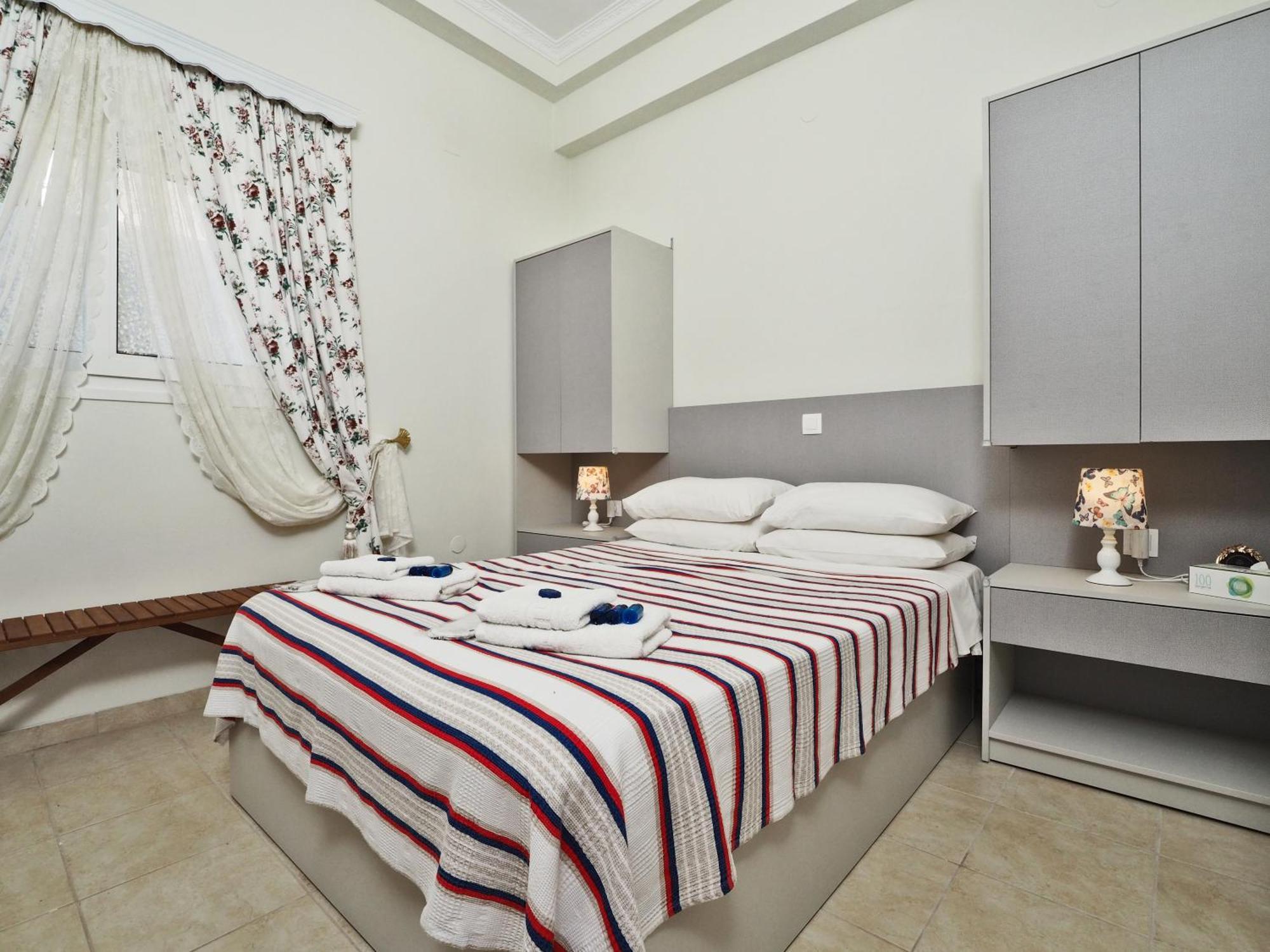 Euphoria Apts * Afionas